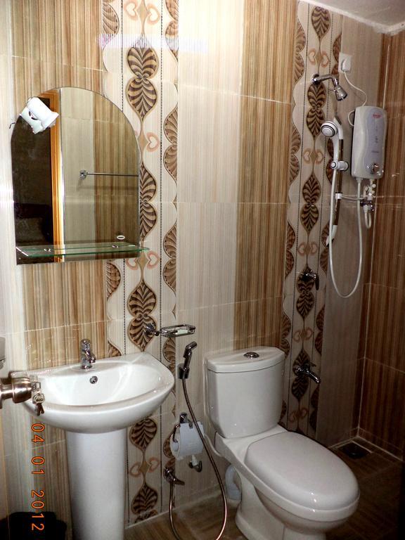 ホテル Sunshine Tourist Rest アヌラーダプラ 部屋 写真